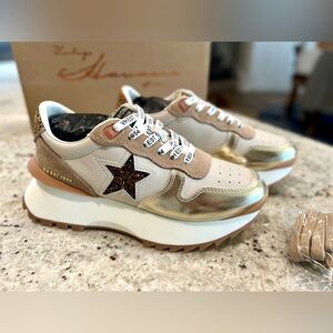 Vintage Havana Women's "Major" Gold, Blush, and Leopard Star Sneakers NWT